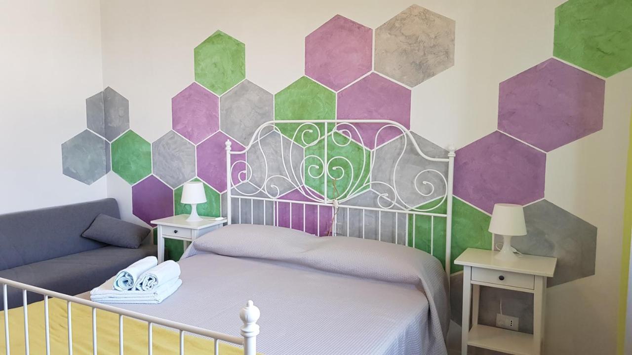 B&B Villa Giulia เดเซนซาโนเดลการ์ดา ห้อง รูปภาพ